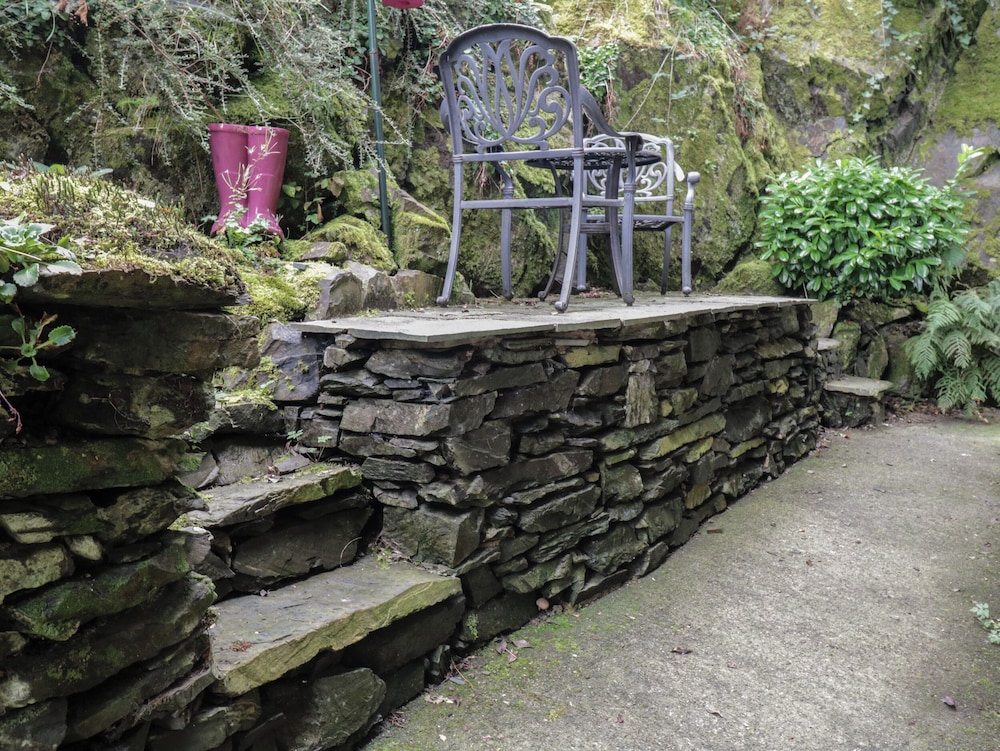 The Rockery Suite