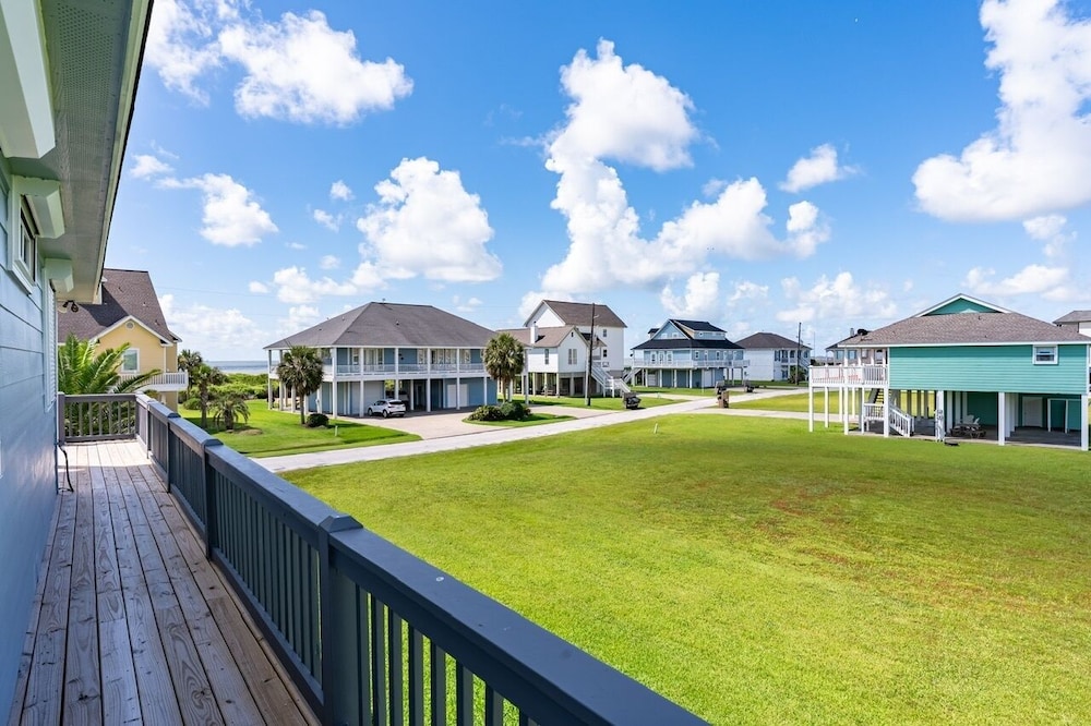 Happy Hours 4 Bedroom Home