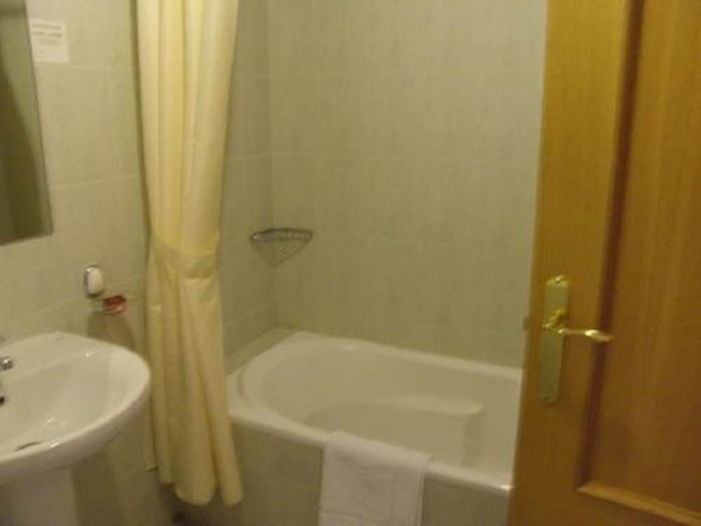 Hotel La Mora - Property Image 15