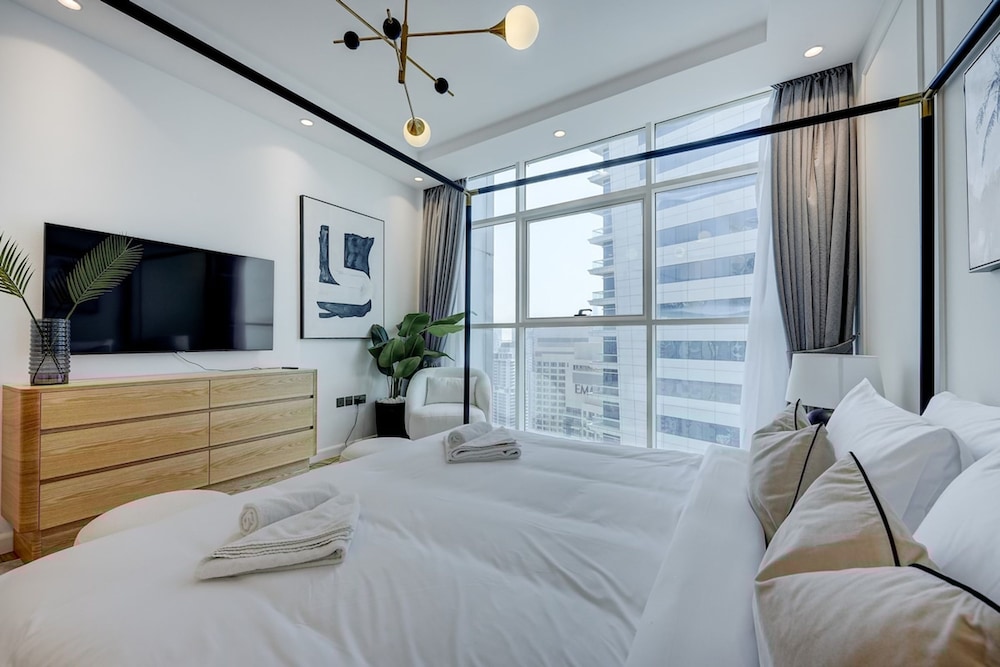 Elegant 4BR - Perfect Stay for Families in Marina