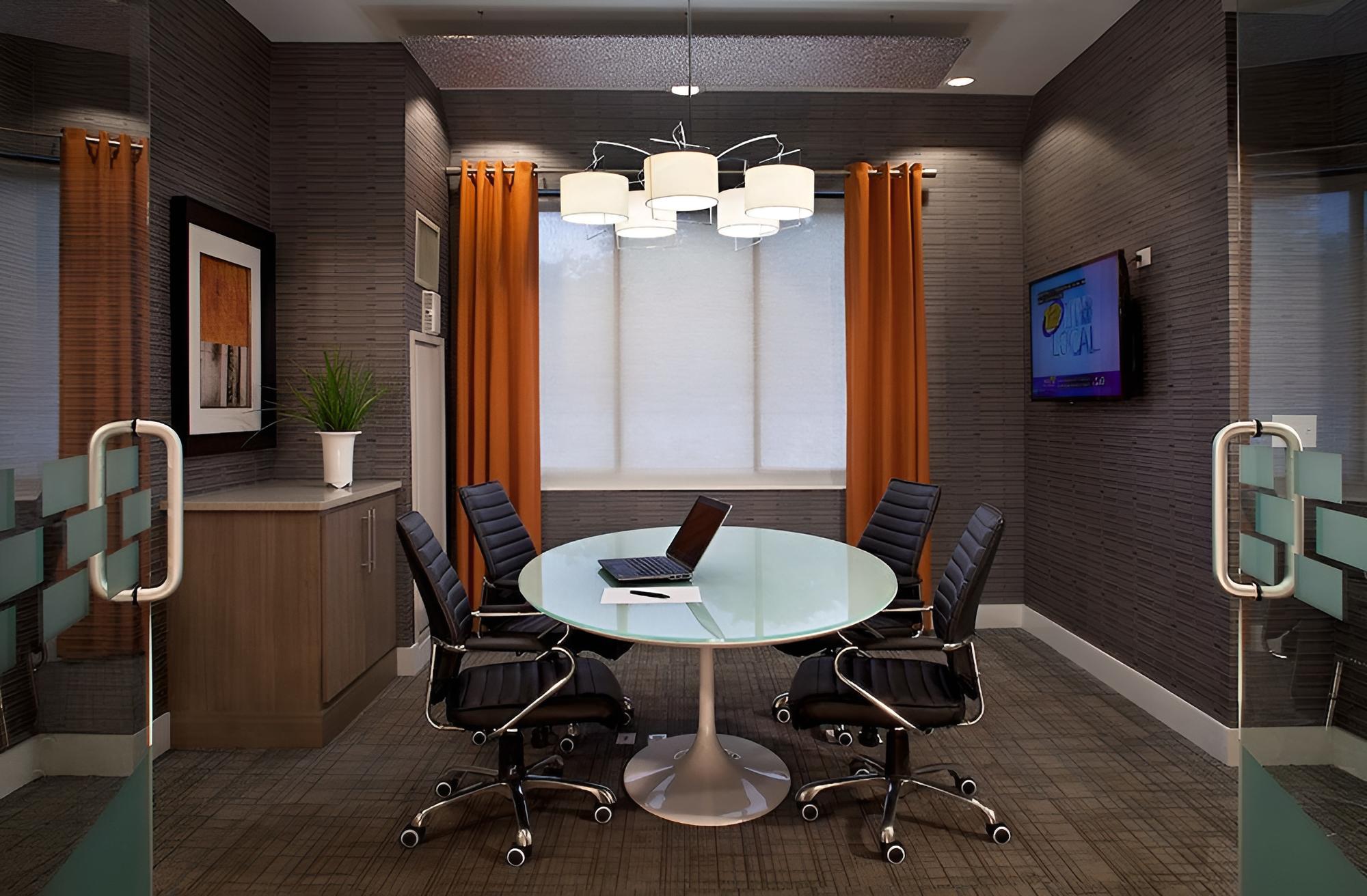 Furnished Quarters Bank Street Commons