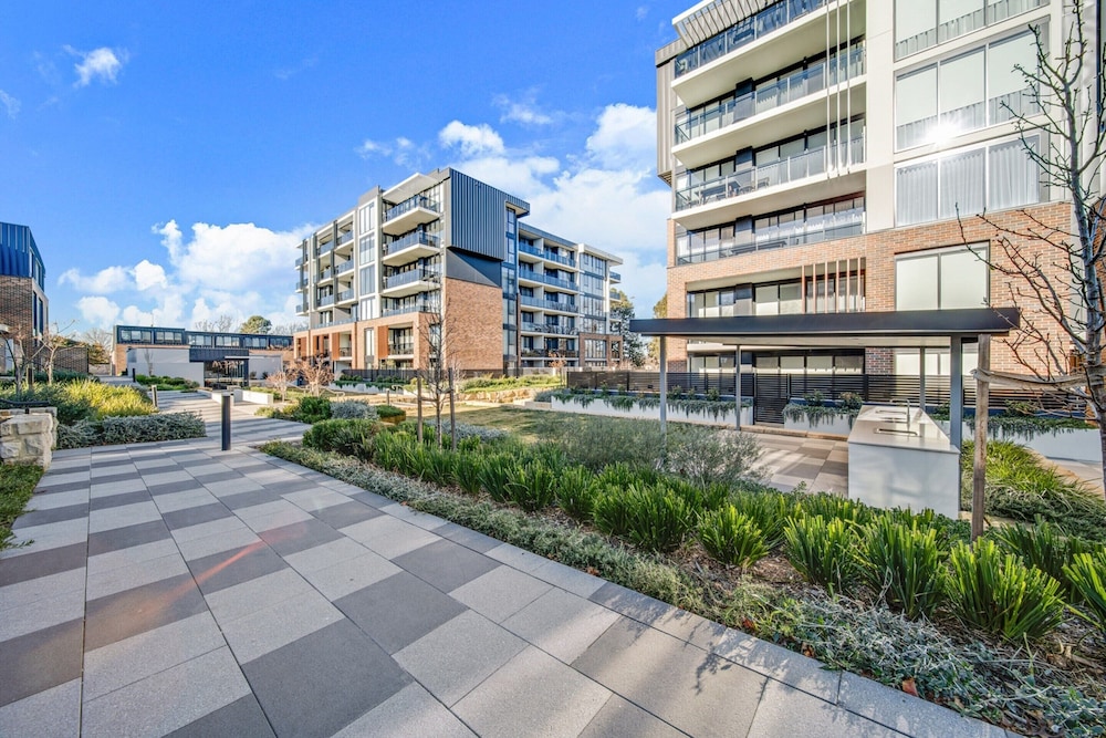Spacious 1-bed Apartment With Gym, BBQ & Parking