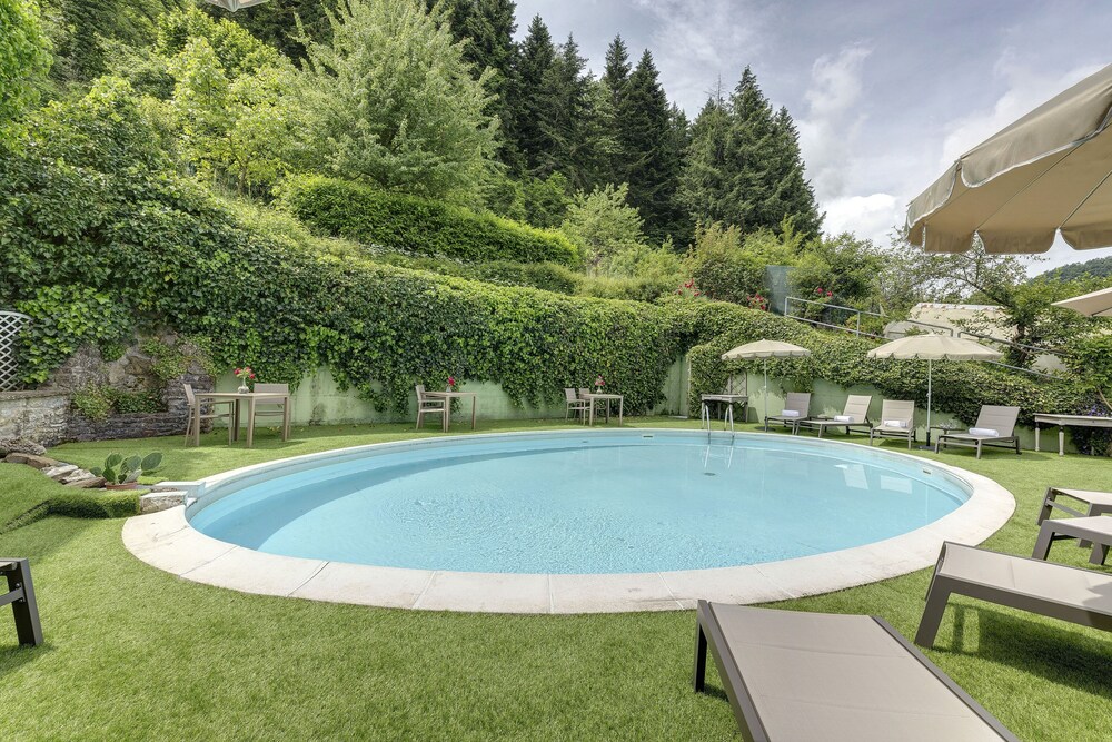 Entire Hilltop Villa With Private Pool In Palazzuolo Sul Senio