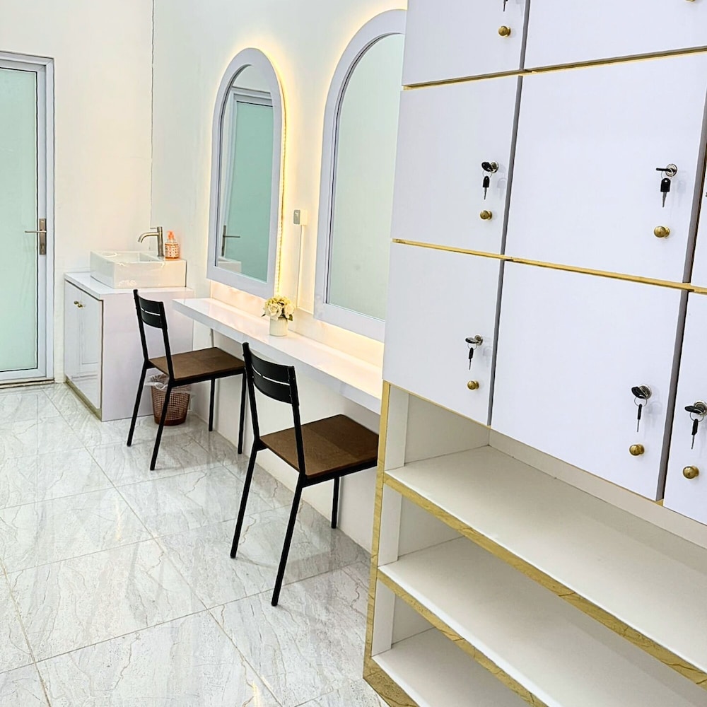 Home Suite Home Singkawang
