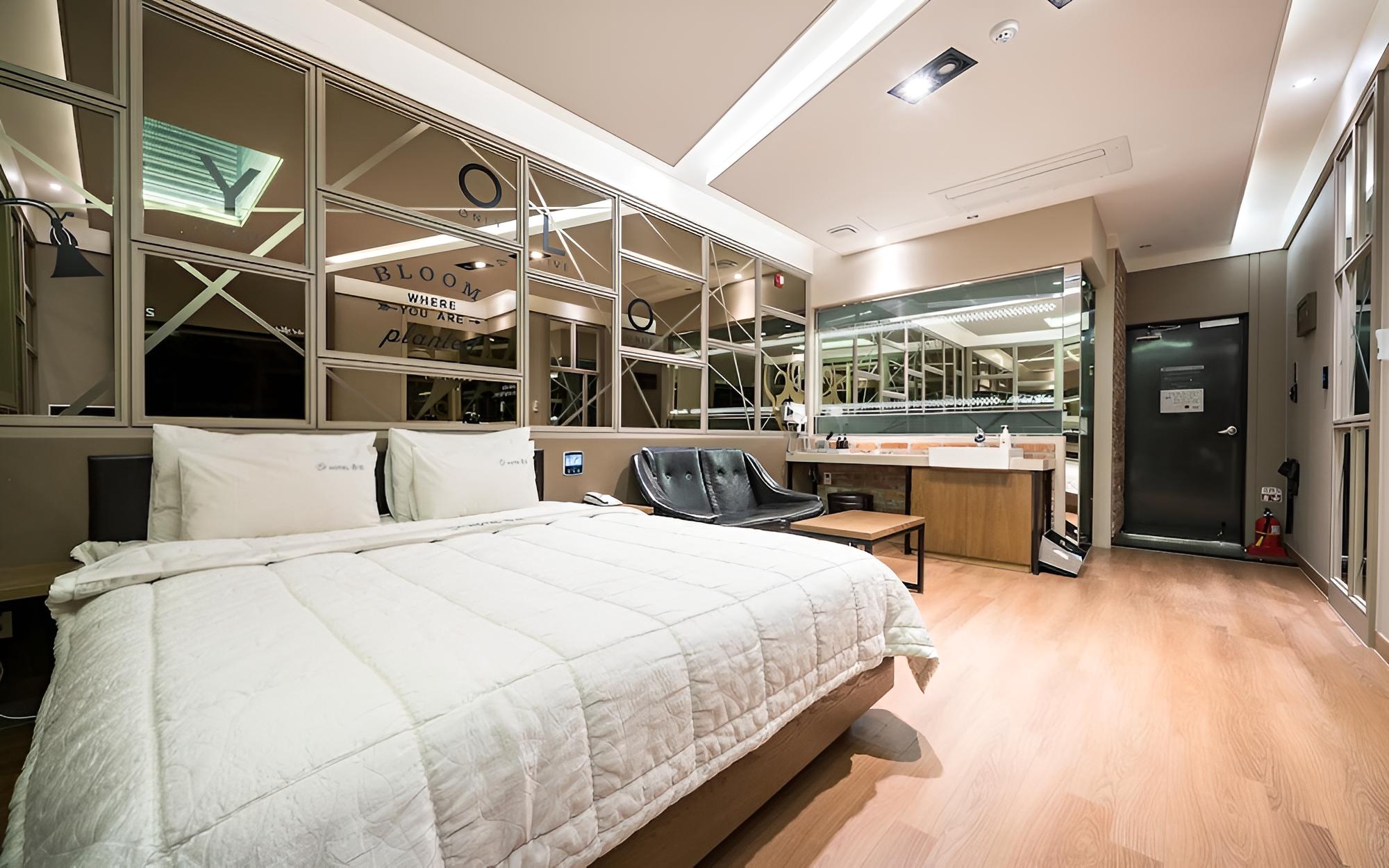 Gyeongju Yolo Unmanned Hotel