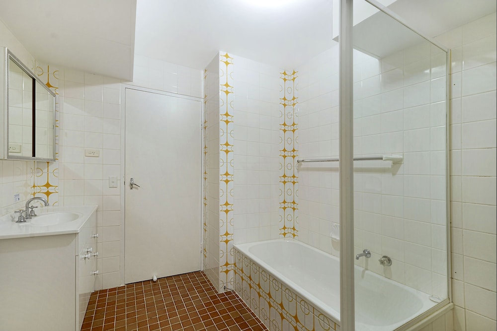 Surfers Paradise Vacations - Condor Ocean View Apartments managed by Gold Coast Premium - Property Image 96