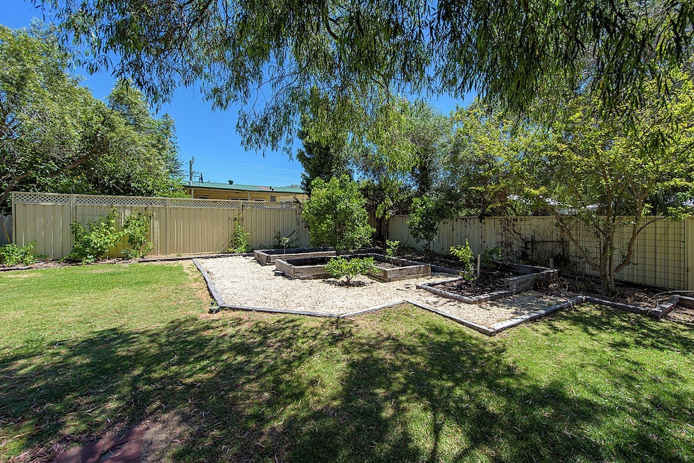 Willmott Beach House