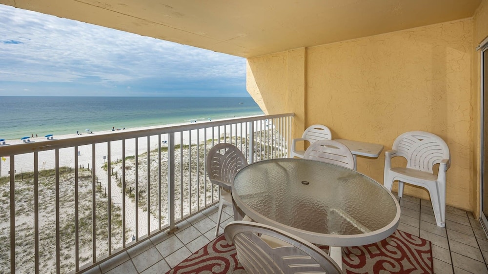 Driftwood Towers 5e 2 Bedroom Condo view 2