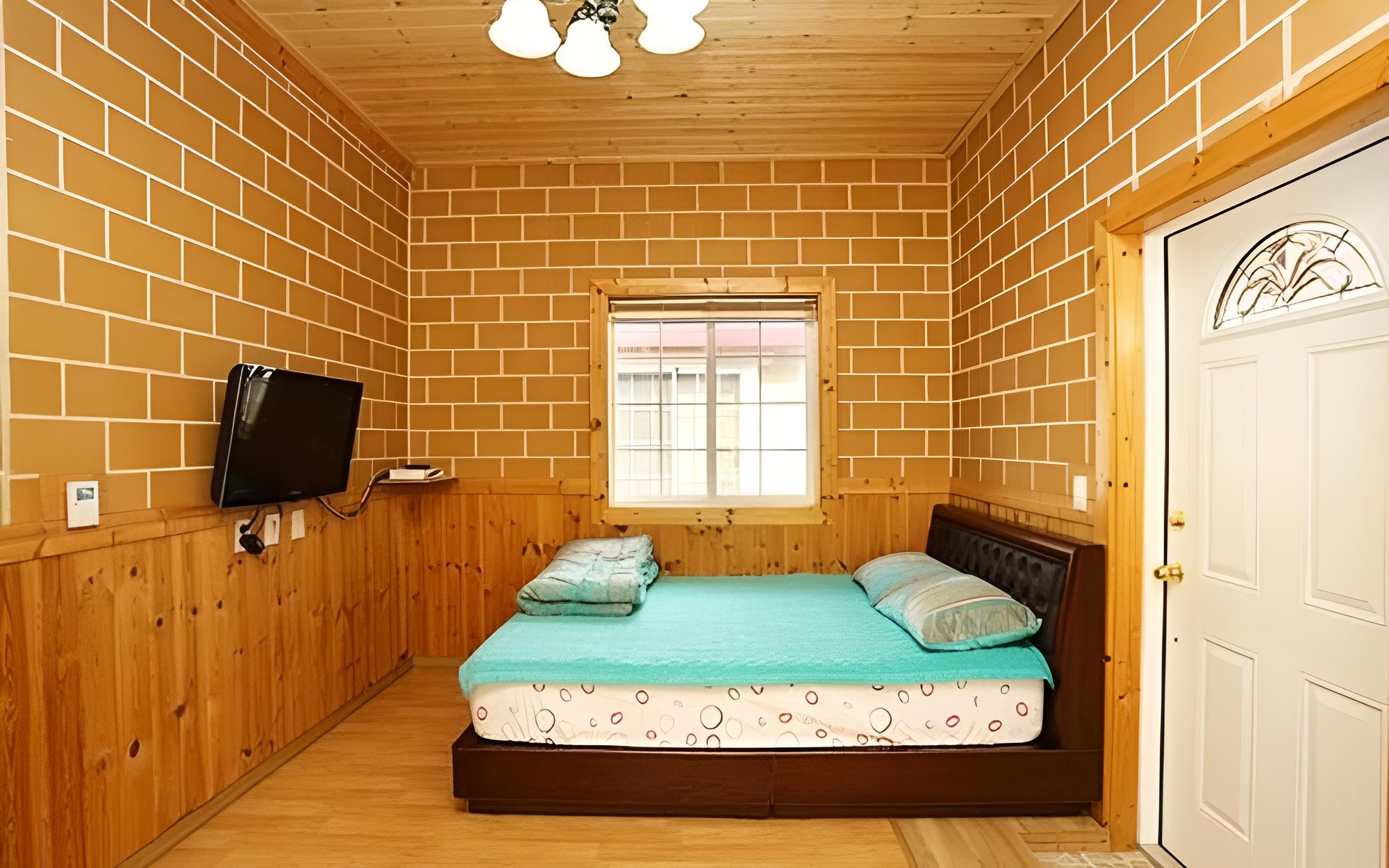 Hongsung Namdang Rodem Pension view 5