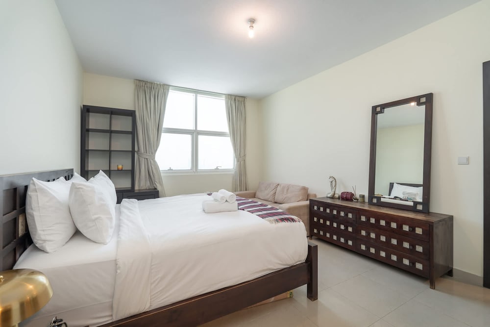 Charming Sun-filled 1-bedroom in Red Residence Dubai Sports City