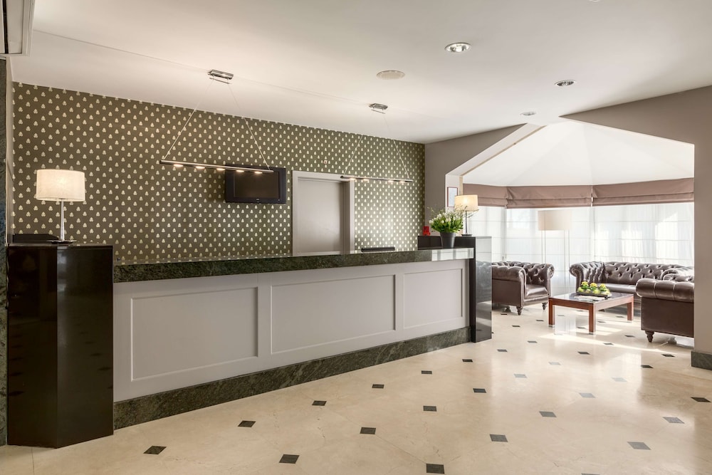 Hotel NH Brussels Carrefour de l'Europe - Image 1