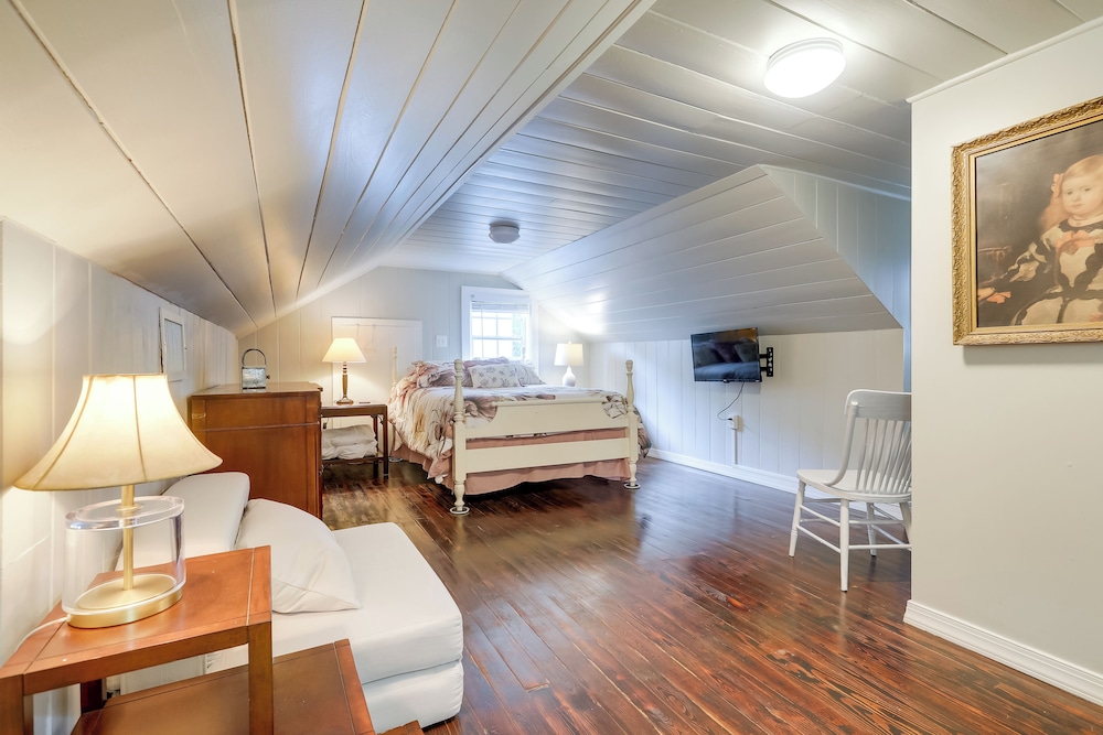 4 Mi to Jetty Park Beach! Family Home w/ Game Room
