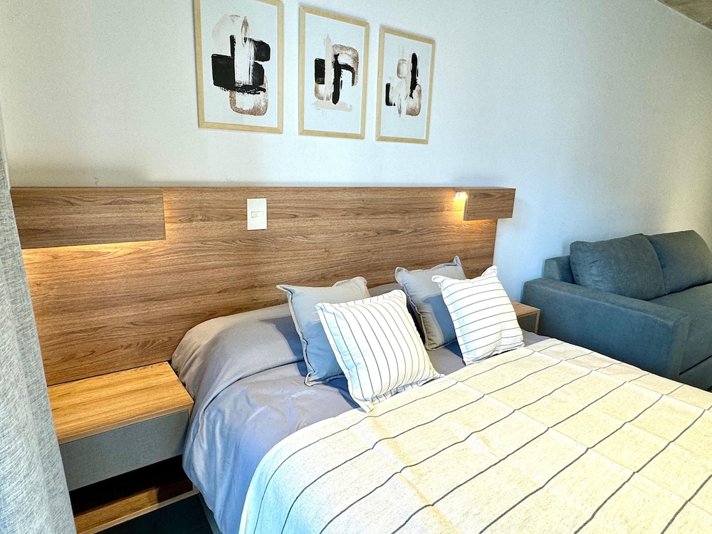 CloudBA Oro Soho Apartments