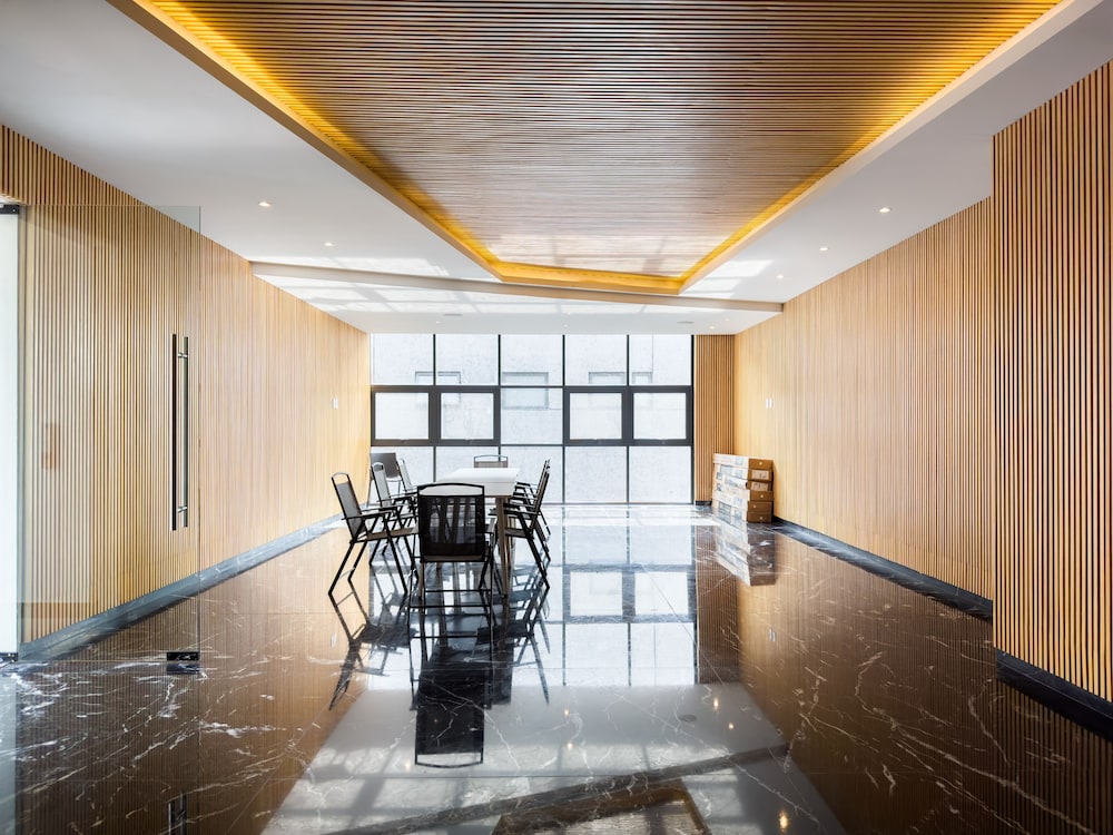 meeting & event spaces