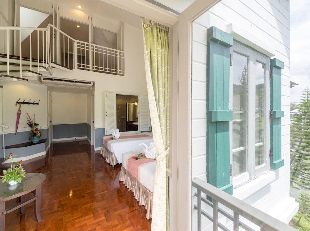 Brookside Valley Resort