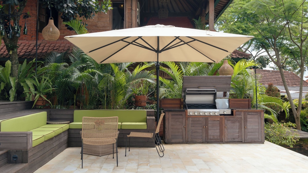 Rumah Melati Estate by Villa Finder