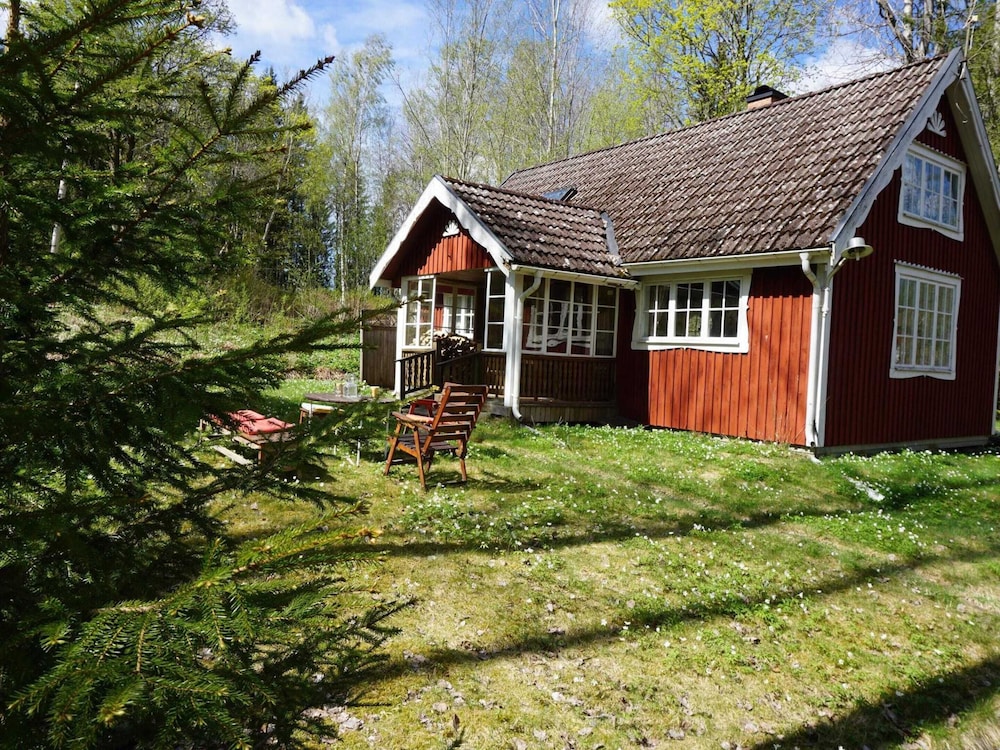5 Person Holiday Home in Mullhyttan-by Traum