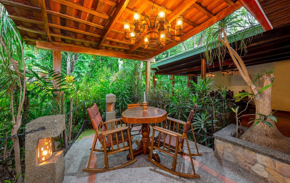 Costa Verde Inn - Property Image 3