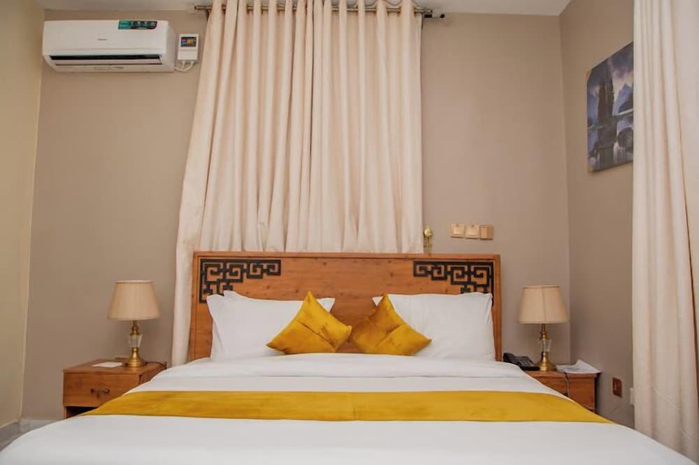 Daystar Luxury Apartment