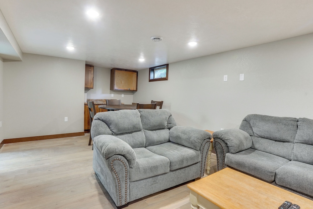 Sioux Falls Home Near Downtown: 2 Living Areas!