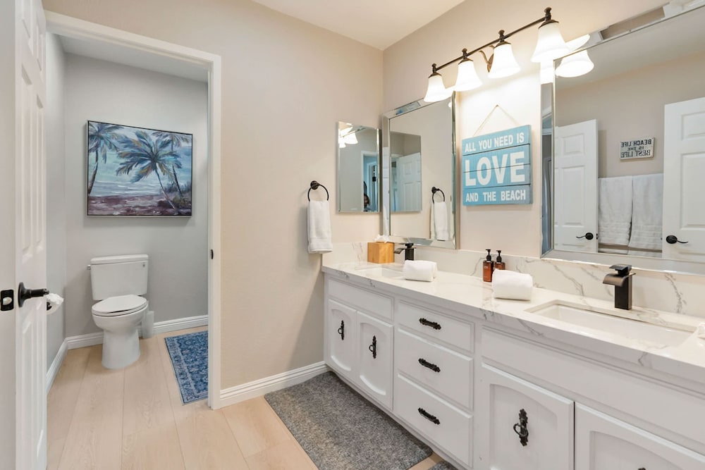 Beachfront Home In Carlsbad - Remodeled