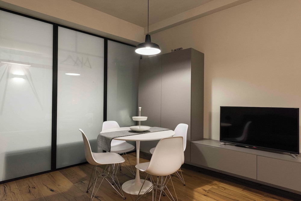 Pepi Nest by MMega en Florence