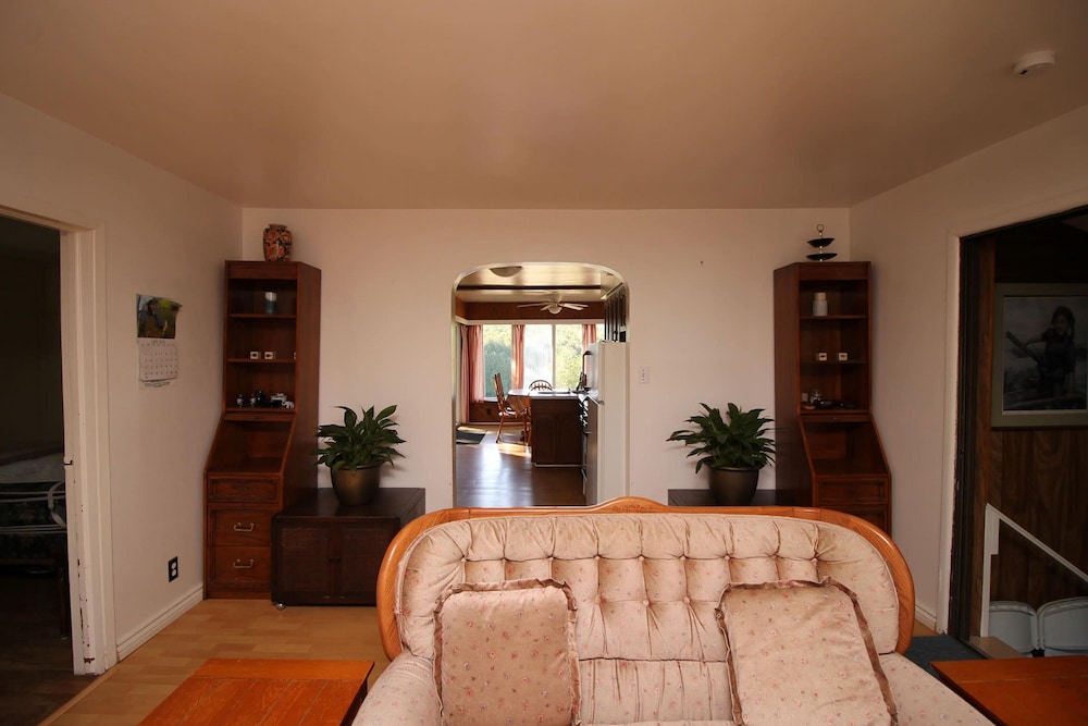 3 Bdrm Country Cottage - Main House - Rosewood Cottages