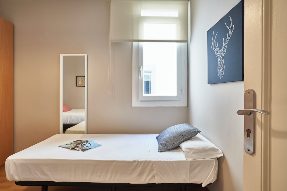 BeBarceloner Eixample Apartments