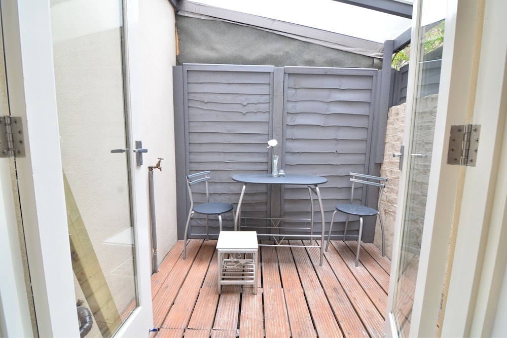 outdoor bbq area