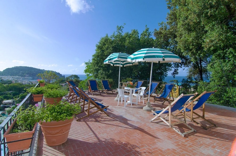 Villa Raffaela B&B