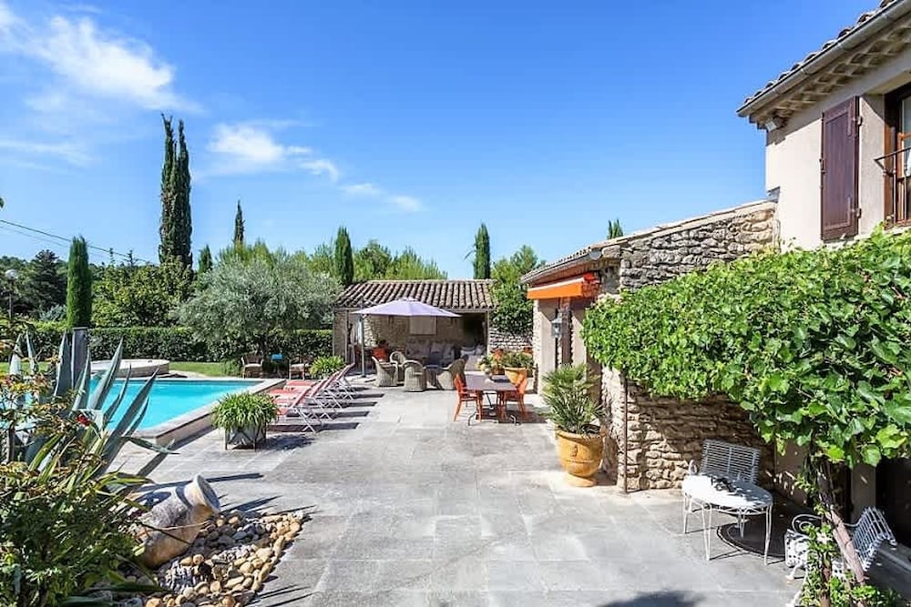 La Villa de Robion in Robion