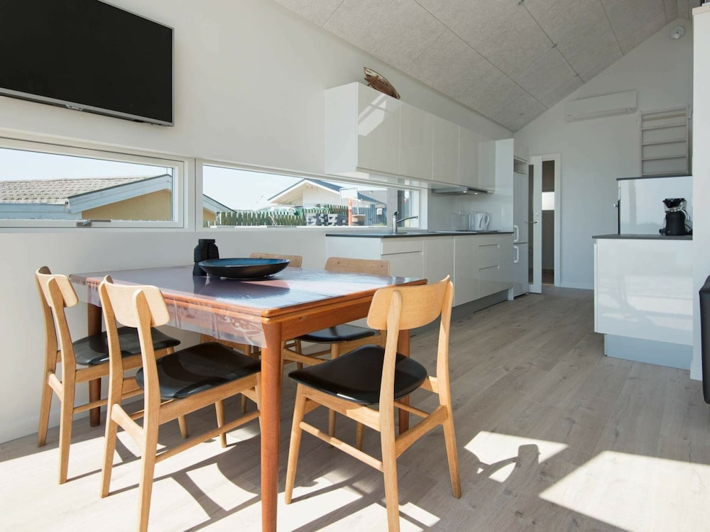Picturesquue Holiday Home in Jutland near Sea view 2