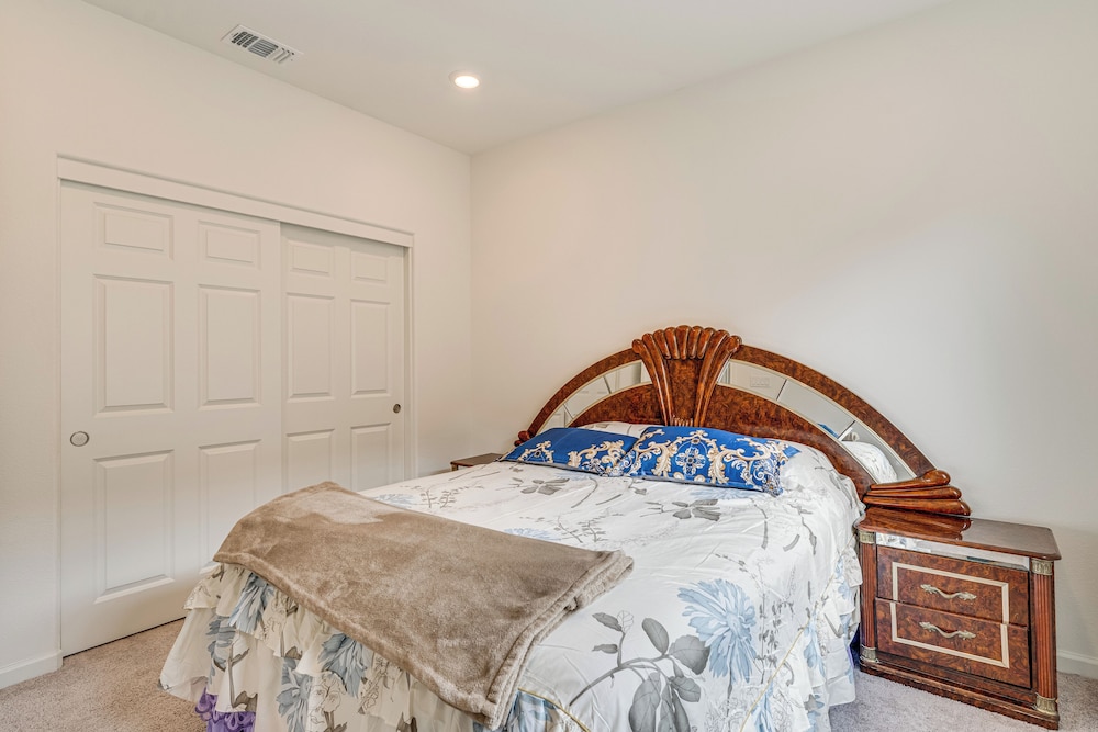 Newly Built Home w/ Patio: 4 Mi to Dtwn Hollister