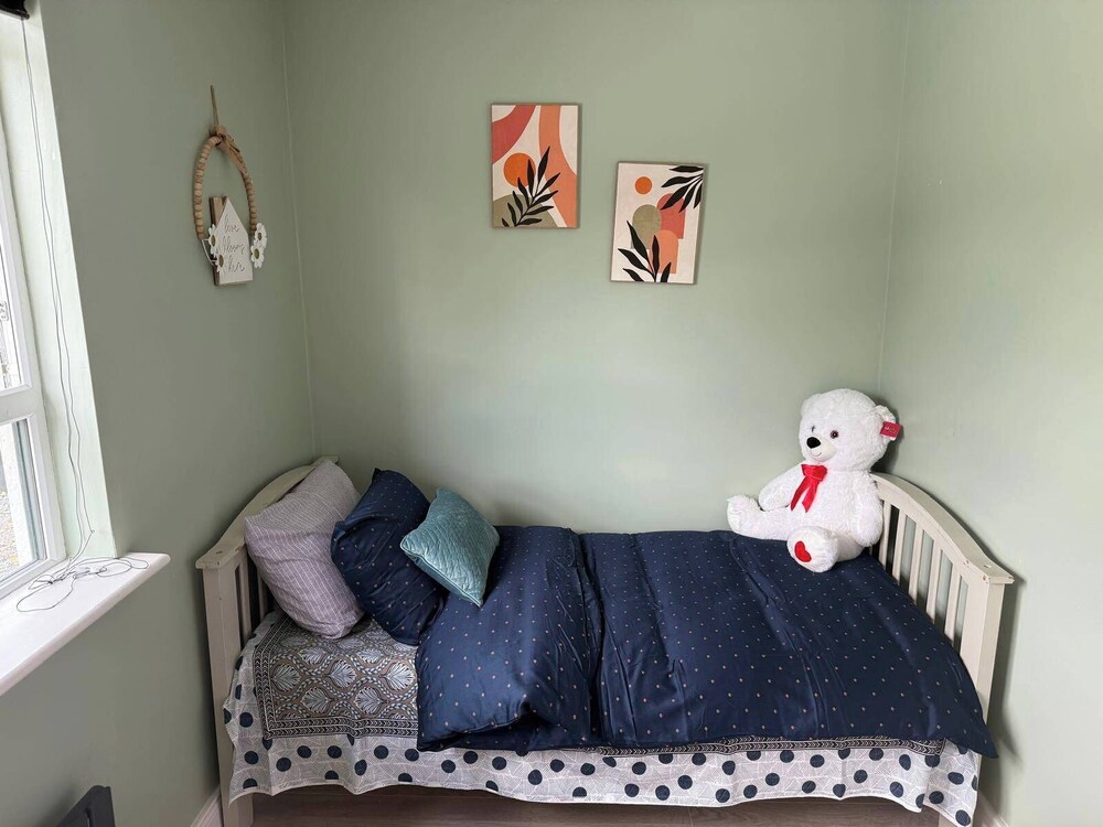 Cherry Chirp Cottage in County Fermanagha