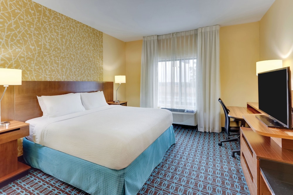Dunn Vacations - Fairfield Inn Suites Dunn I-95 - Property Image 41