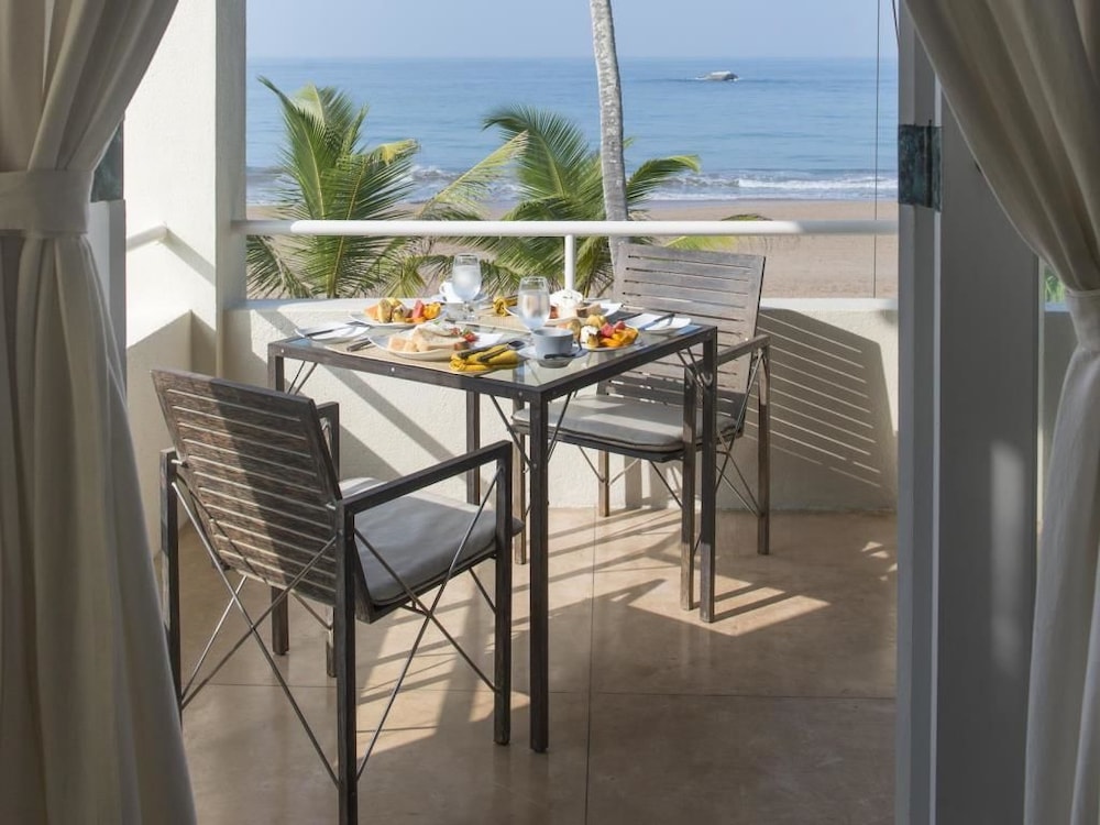 Sri Villas