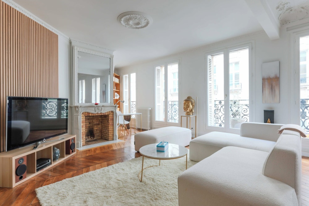 Very Spacious Apartment - 5br/10p - Champs-elysees