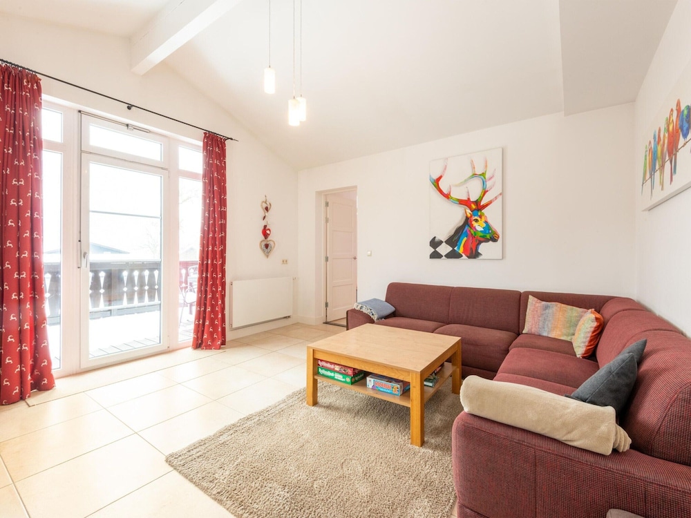 Traditional Holiday Home With Sauna in Niedernsill view 2