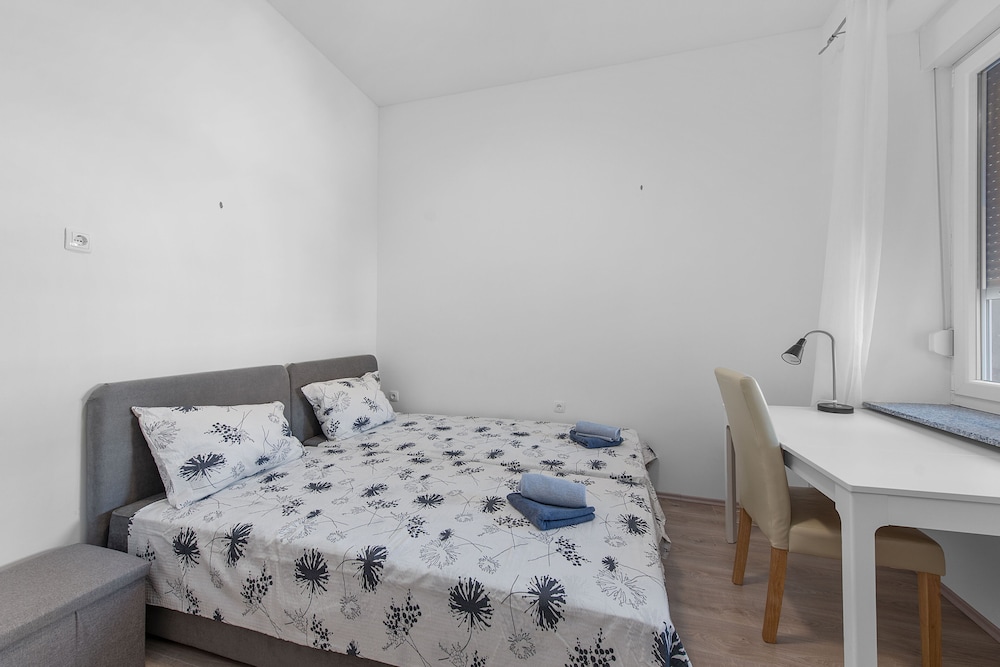 Mima apartments view 3