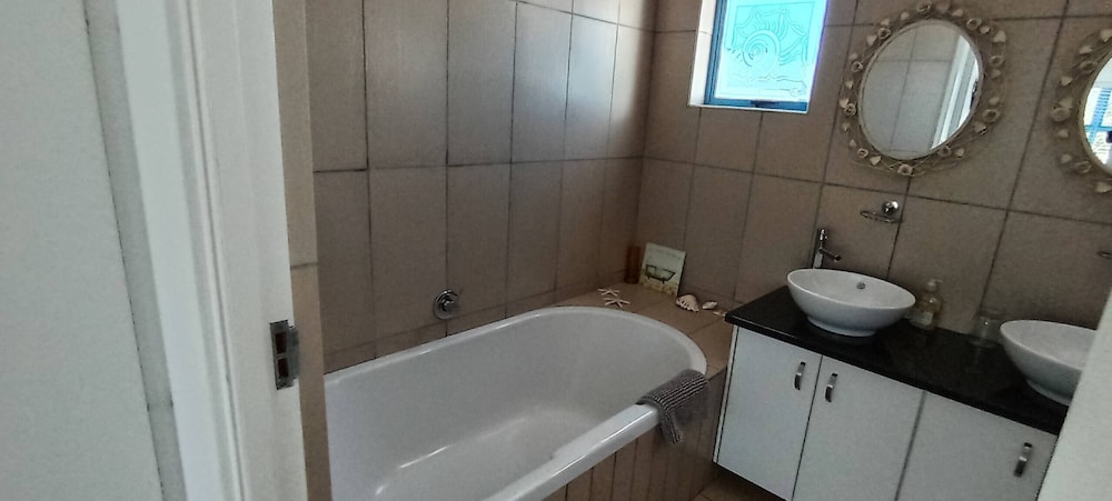 Relax in Style at La Kruger Blue, Langebaan's Premier Holiday Home