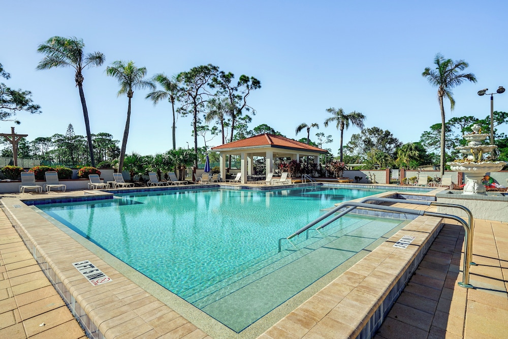 Tranquil Home Near Golf in North Fort Myers!