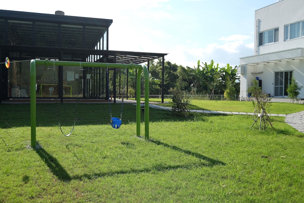 Photo 6