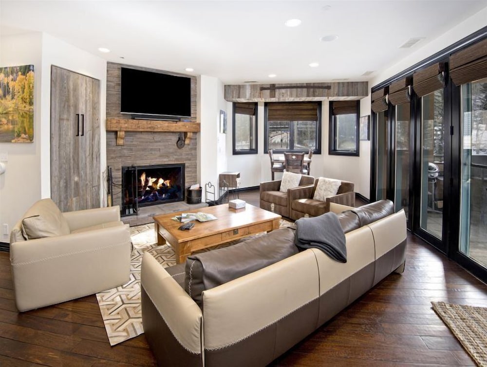 Contemporary 3 Bedroom Ski In, Ski Out Condo in the Heart of Beaver Creek Village