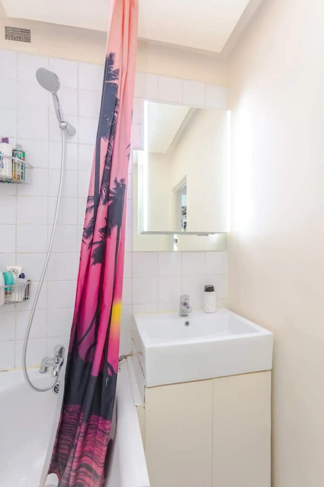 Cosy 2 Bedroom Apartment in Bethnal Green Near Victoria Park