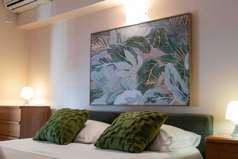 Petralona Amazing 2 bd Flat