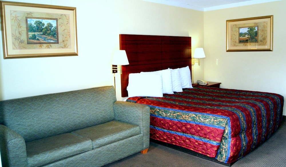 Red Carpet Inn