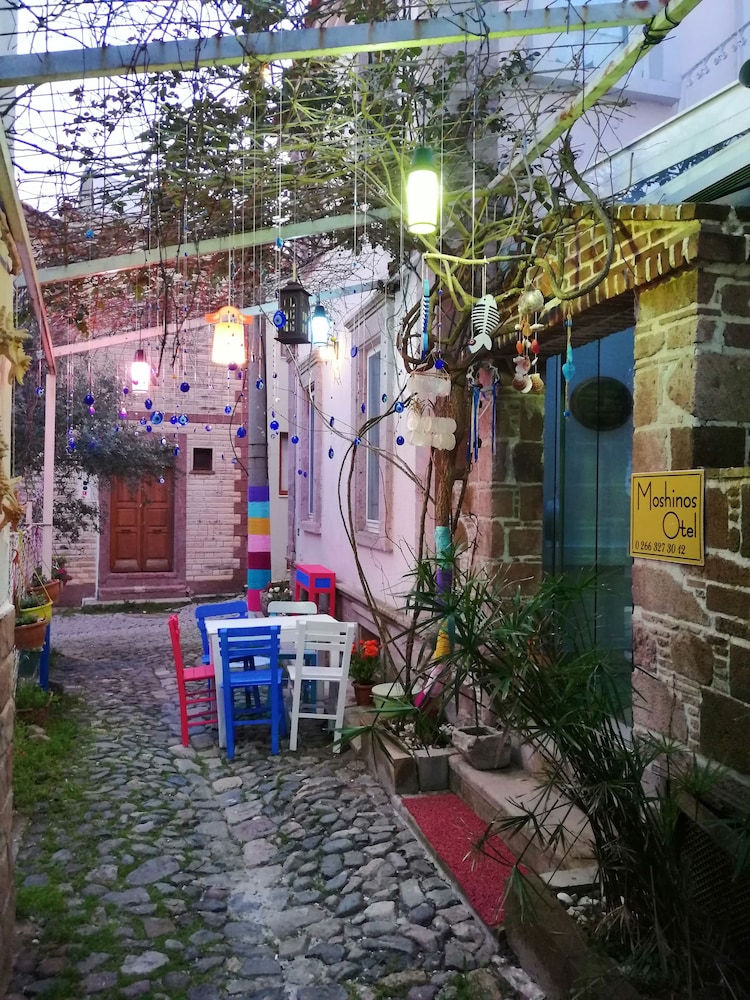 Moshinos Otel - Image 9