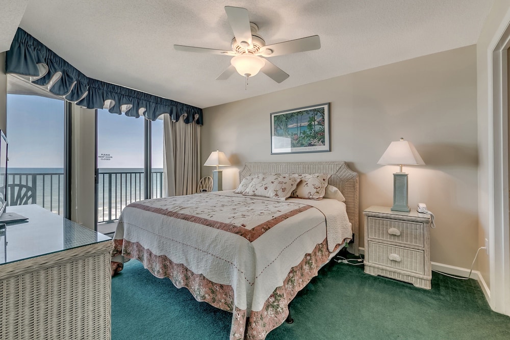 Beach Clubs by Condo-World