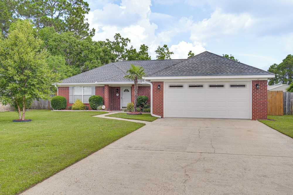 5 Mi to Gulf Beaches: Coastal Alabama Home