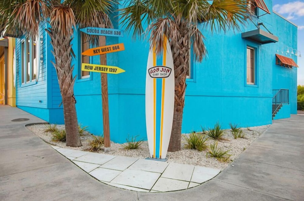 Byron's Beach House